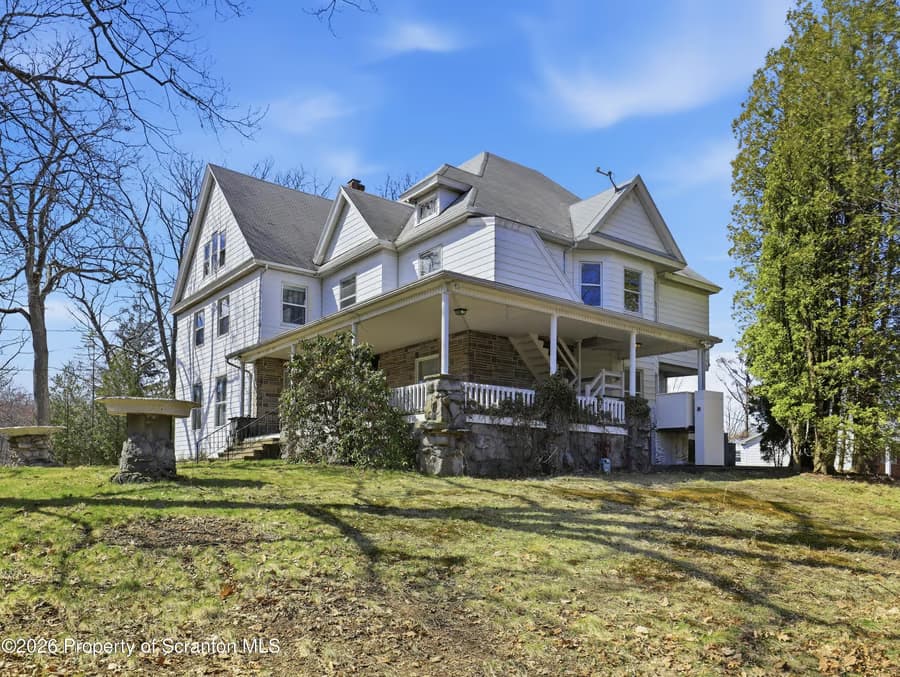 294 Elmhurst Boulevard Dunmore, PA 18505