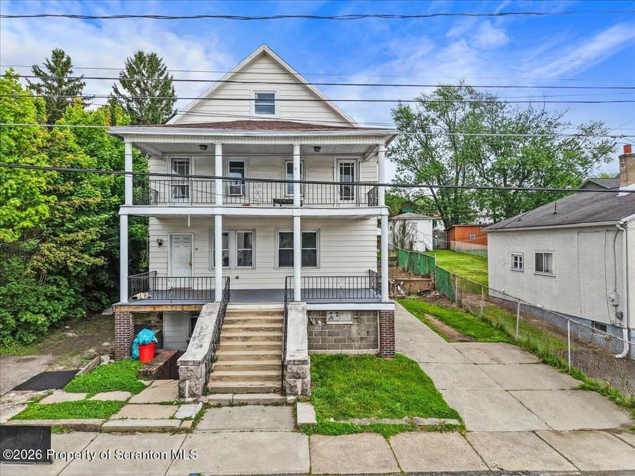 308-310 Willow Street Dunmore, PA 18512